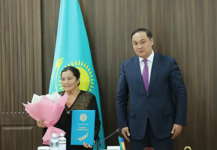 Аким Жамбылской области встретился с представителями гражданского общества (7)