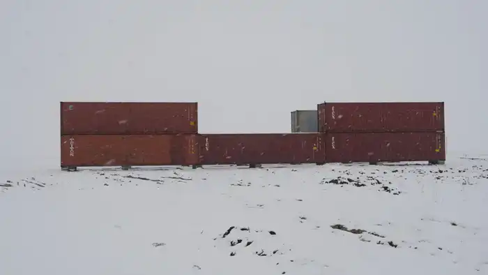 В Келесском районе Туркестана планируется строительство откормочной площадки, что приведет к улучшению инфраструктуры и социальной жизни местных жителей. {city2}