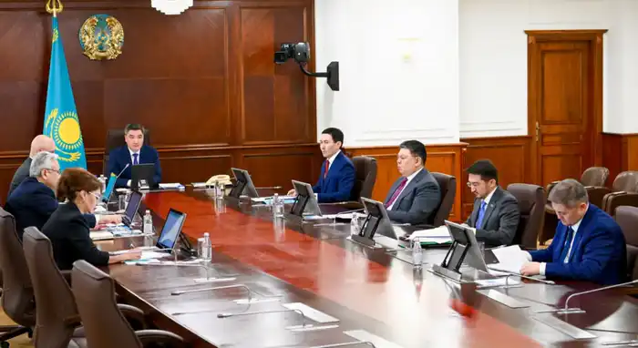 Ускорение мер поддержки аграриев: Премьер-министр требует от Минсельхоза конкретных шагов для роста мясного экспорта {city2}