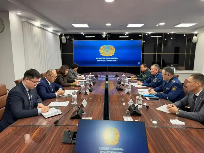 Школьники на передовой патриотизма: совместные военные сборы от Министерств просвещения и обороны РК {city2}