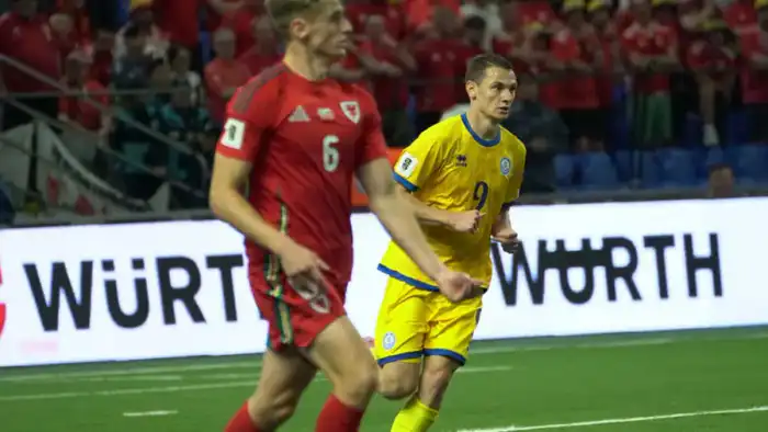 Казахстанский вингер Ислам Чесноков подписал контракт с шотландским клубом 'Хартс' {city2}