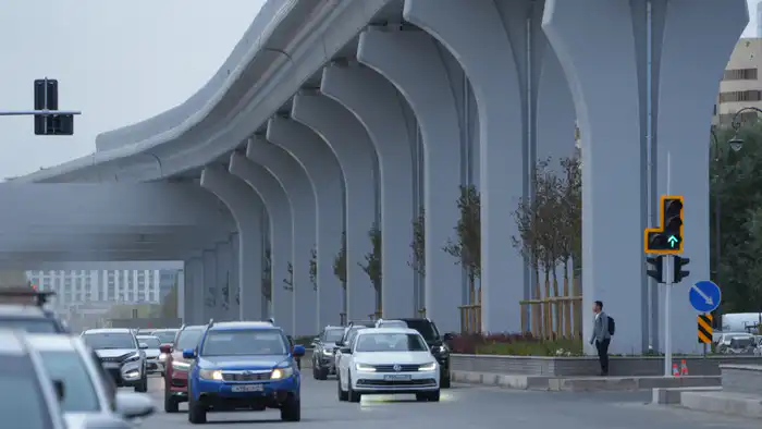 Опоры LRT: от транспорта к искусству — что дальше? {city2}