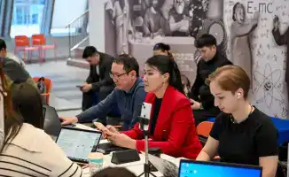 Интеграция систем управления обучением в Казахстане: создание единой базы данных для упрощения перевода учеников между школами