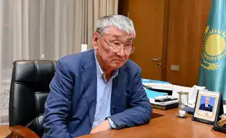 Встреча акима области с поэтом Иранбеком Оразбаевым: обсуждение культурных инициатив и празднования 180-летия Абая