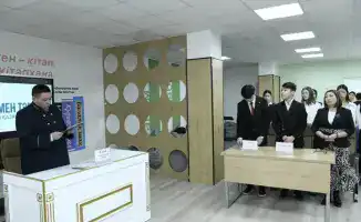 Судебное заседание для школьников в гимназии №83