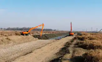 Очистка каналов в Жетысайском районе