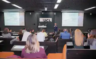 Саясат Нурбек встреча с казахстанскими студентами Великобритания лекция о высшем образовании и науке