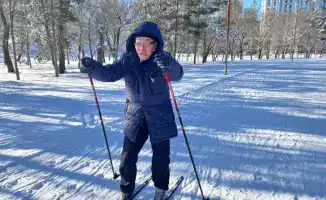 Пенсионеры Астаны активно занимаются лыжным спортом и зимним плаванием