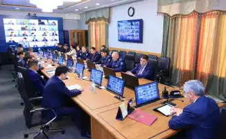 В Карагандинской области принимаются меры по профилактике подростковых суицидов через раннее выявление рисков и психологическую помощь.