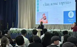 Ученики астанинской школы узнали о юридических профессиях на познавательном уроке