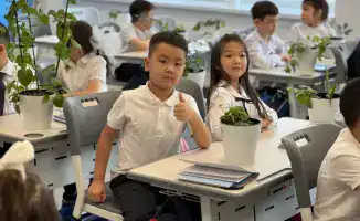 В столичной школе стартовал экологический проект «От ростка к фито-классу», направленный на воспитание любви к природе у детей.