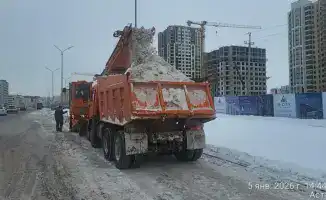 Круглосуточная уборка снега в Астане: более 3000 рабочих и 1800 единиц техники задействованы