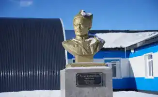 Открывая двери знаний: Аким ВКО исследует образовательные горизонты Тарбагатайского района