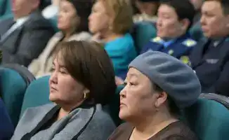 Аким Павлодарской области обсудил с горожанами планы развития города и ключевые проблемы