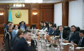 Совещание в Агентстве: обсуждены вопросы культуры работы в госсекторе