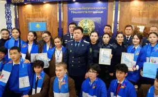 Столичные школьники участвуют в интеллектуальной игре о правопорядке с правоохранителями