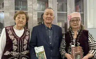 Пенсионеры Астаны: поэзия Мукагали оживает!