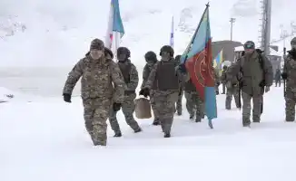 Курсанты силовых вузов Казахстана успешно преодолели 3500-метровый пик в Заилийском Алатау в рамках военно-патриотического мероприятия