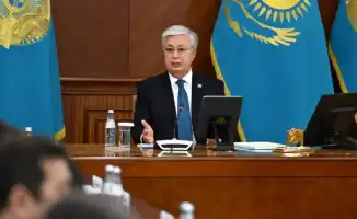 Токаев: Правительство на грани абсурда — время менять курс!