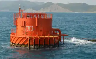 Казахстан меняет нефтяные маршруты: 300 тысяч тонн нефти в декабре 2025 года на фоне ограничений КТК