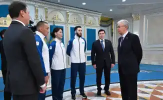 Токаев поднимает флаг надежды: Казахстанские спортсмены готовятся к зимнему олимпийскому марафону