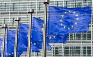 ЕС и Еврокомиссия обсуждают прямые переговоры с Путиным для прекращения войны в Украине