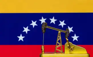 Венесуэла передаст США нефть на сумму до 2 миллиардов долларов, сообщает Дональд Трамп