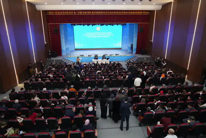 НУРАЛХАН КУШЕРОВ ВСТРЕТИЛСЯ С ЖИТЕЛЯМИ ГОРОДА ТУРКЕСТАНА И ОБСУДИЛ АКТУАЛЬНЫЕ ВОПРОСЫ (6)