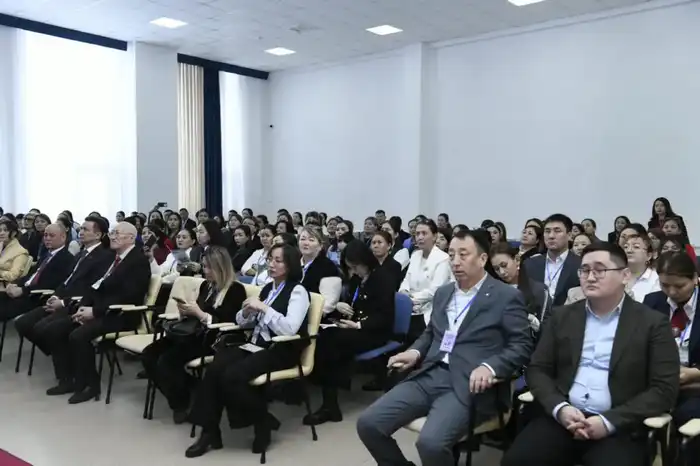 «Искусственный интеллект: навыки, направление, ориентация на будущее»: республиканский семинар прошел в Астане (6)