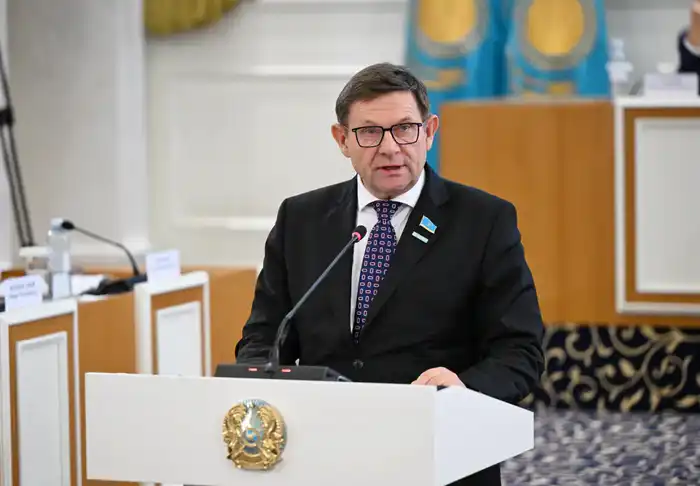 Сергей Пономарев: новая Конституция как ответ на общественные ожидания и стремление к единству в Казахстане {city2}