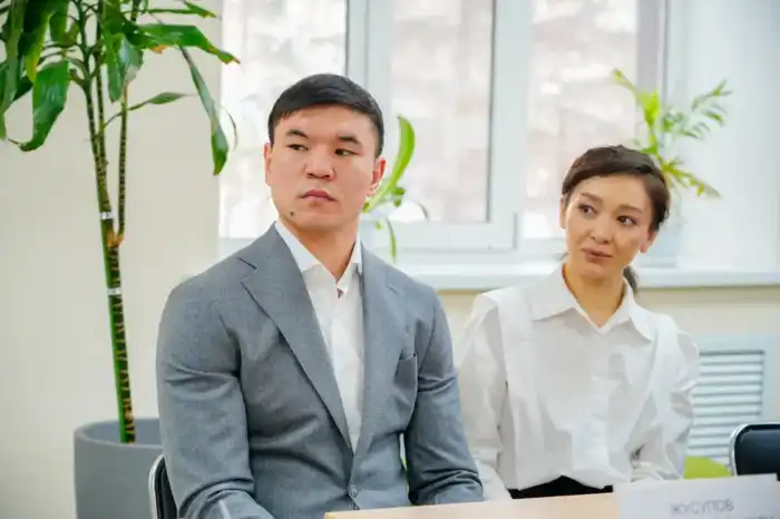 Обсуждение проекта новой Конституции молодежью Астаны {city2}