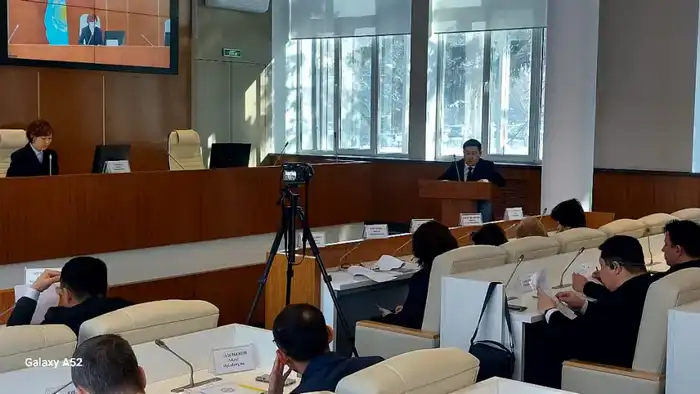 Заседание Общественного совета ВКО: новые законодательные изменения и их влияние на областной бюджет {city2}