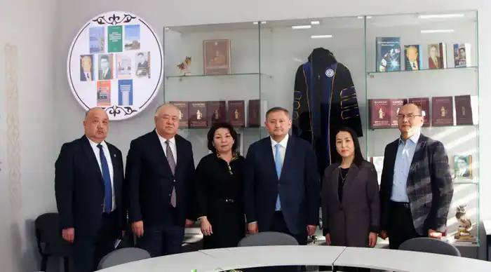 Министр науки и высшего образования ознакомился с научно-образовательным потенциалом Buketov National University (3)