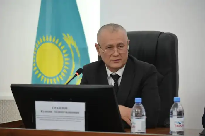 Обсуждение конституционных изменений в Шымкенте: влияние на правовую систему и здравоохранение {city2}