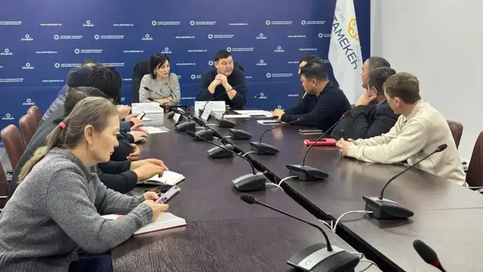 Обсуждение приоритетов программы льготного кредитования сельского хозяйства в Карагандинской области: акцент на переработку и поддержку предпринимателей {city2}