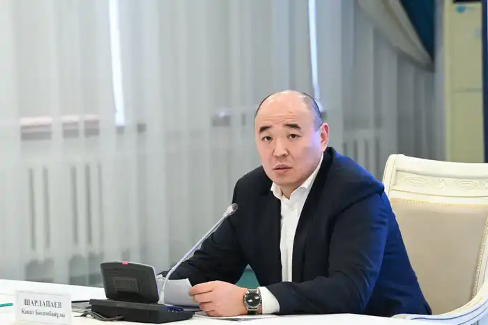 В Кызылординской области обсуждены меры по поддержке и развитию предпринимательства {city2}