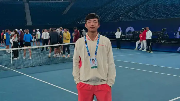 Казахстанский 17-летний теннисист Зангар Нурланулы вошел в топ-10 ITF Junior после триумфа на Australian Open {city2}