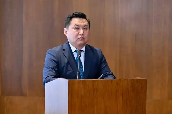 Ветер перемен: расширенное аппаратное совещание о будущем региона {city2}