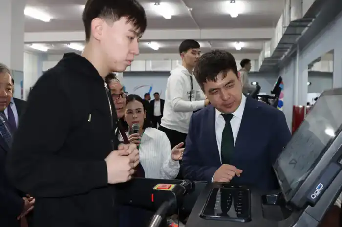 Современный спорткомплекс открыт в Уральске {city2}