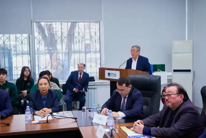 95 лет поэзии: наследие Макатаева в новых руках! {city2}