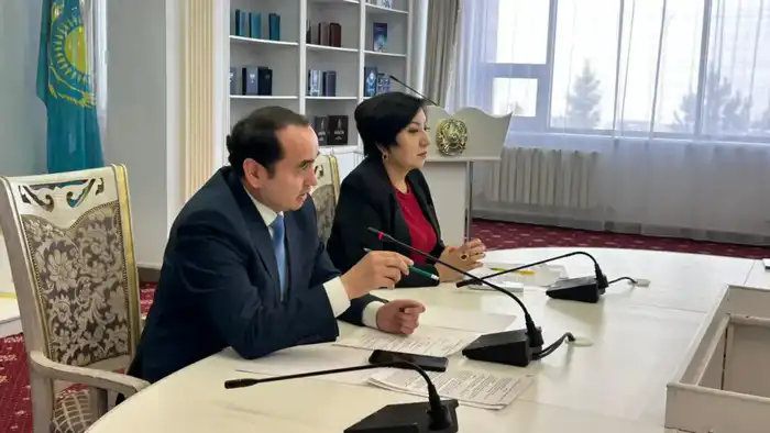 Обсуждение проекта новой Конституции в Национальной академической библиотеке РК {city2}