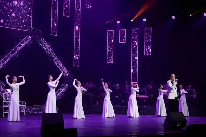 В честь 95-летия Мукагали Макатаева прошел литературно-музыкальный вечер «Қазағым-ай» (2)