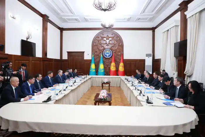 Углубление культурно-гуманитарного сотрудничества между Казахстаном и Кыргызстаном в контексте союзнических отношений {city2}