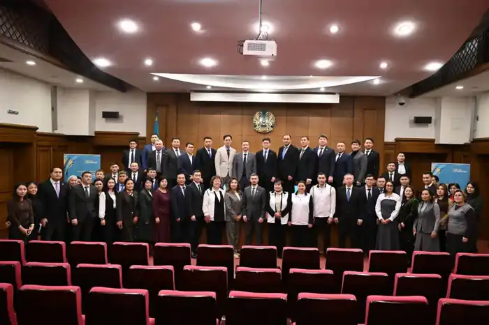 В Министерстве туризма и спорта состоялась встреча с представителями общенациональной коалиции (8)