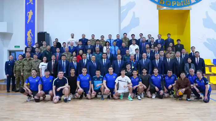 Казахстанская волейбольная команда завоевывает золото на международных соревнованиях в Абу-Даби под руководством ветерана спорта {city2}