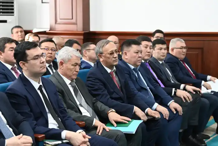 Рассмотрены вопросы подготовки к весенне-полевым работам (10)