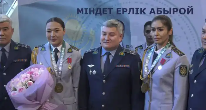 В Алматы чествовали чемпионок международного турнира UAE SWAT Challenge — команду Tomiris {city2}