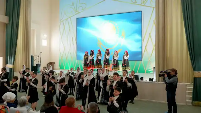 День благодарности: в Астане провели благотворительное мероприятие для подопечных центра соцобслуживания (3)