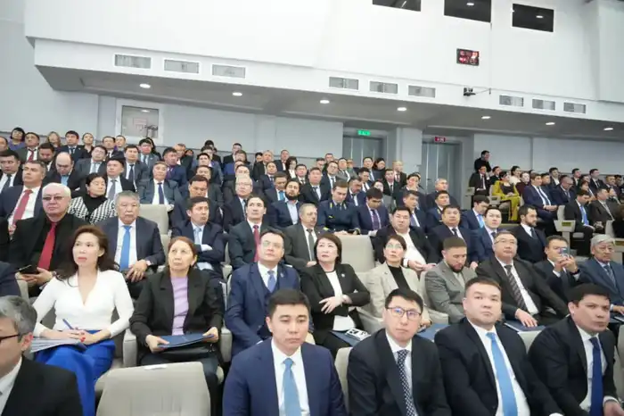 Казахстан: Железные пути к транзитному будущему {city2}