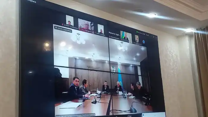 В Казахстане обсудили законопроект по защите прав потребителей с участием депутата и общественных организаций {city2}